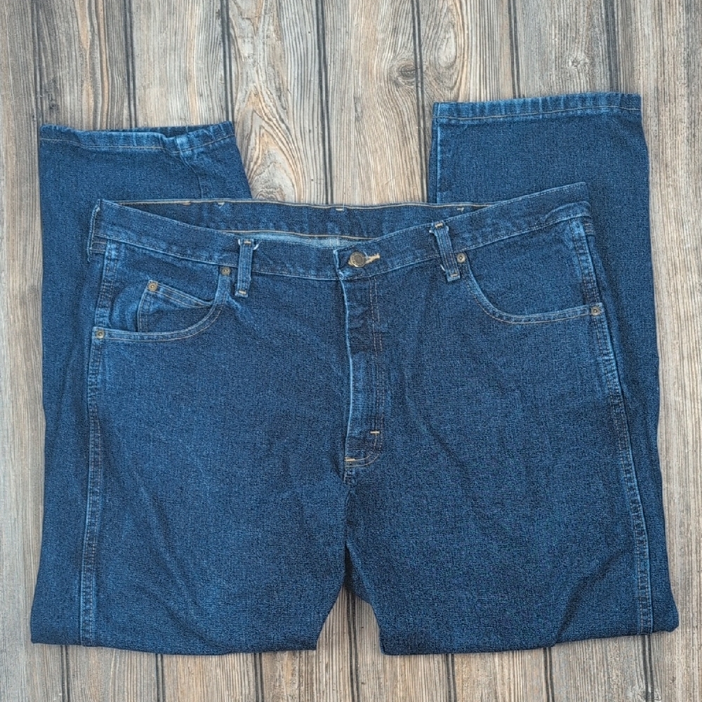 Wrangler Men's Deep Blue Relaxed Jeans 40x30
